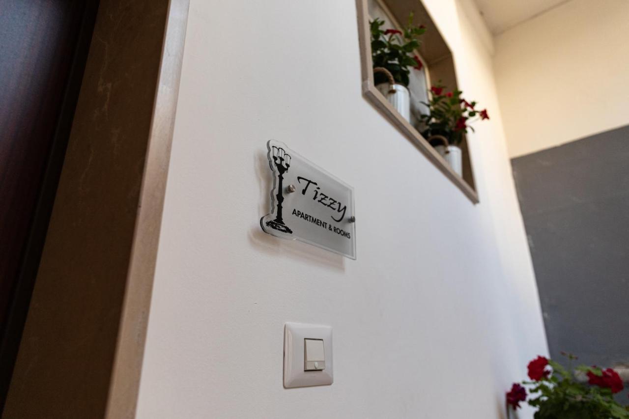 בארי Tizzy Apartment & Rooms מראה חיצוני תמונה